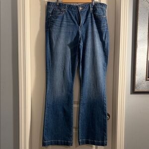 Stylish Blue Straight Leg Women's Jeans